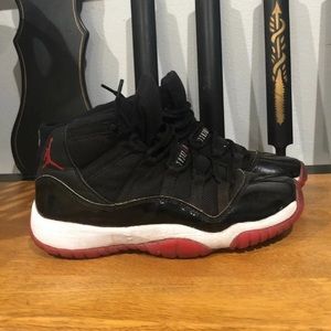 Jordan Bred 11 Red